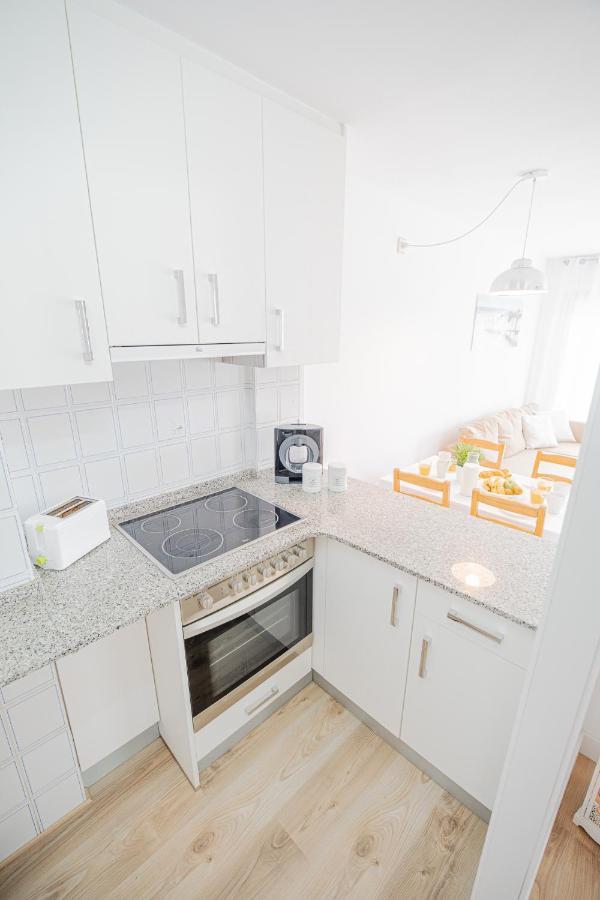 Apartamento Familiar Leomar 萨洛 外观 照片