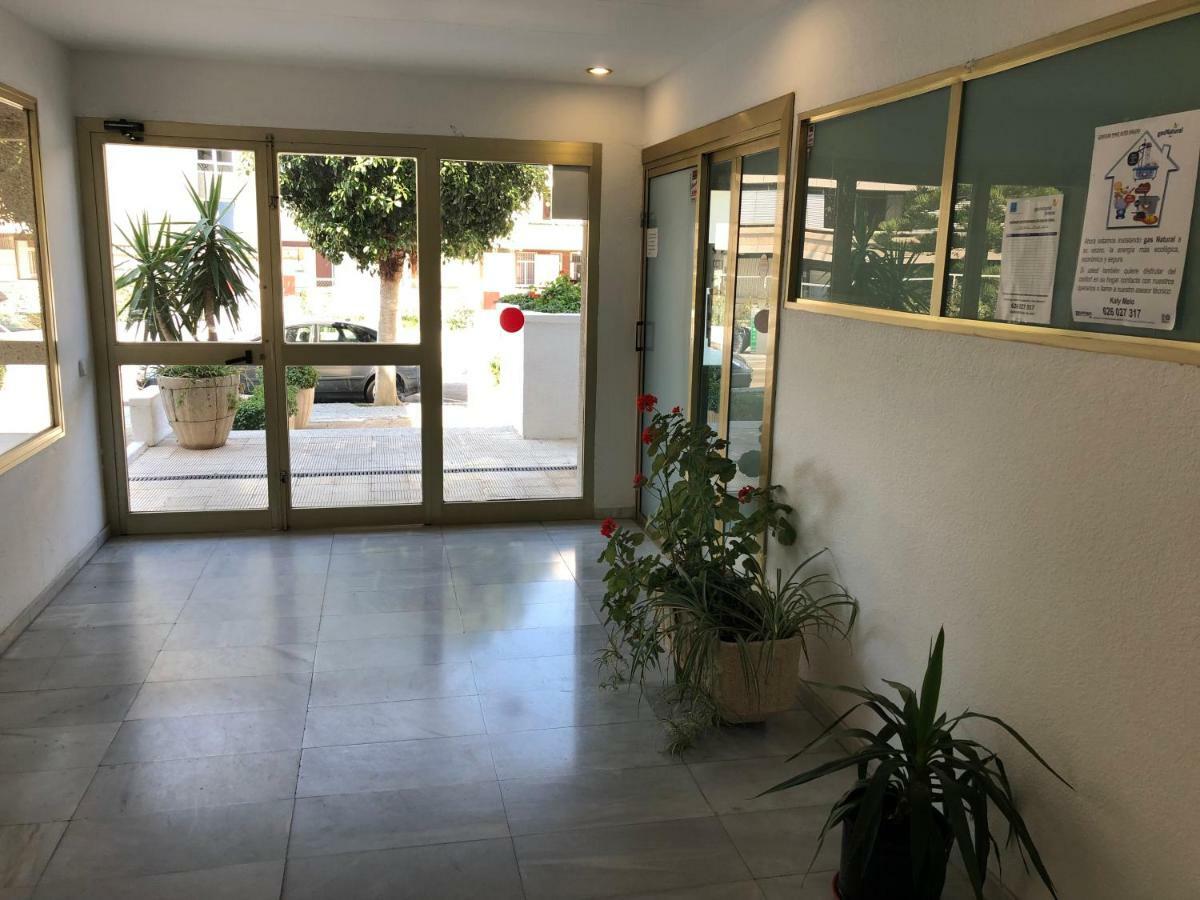 Apartamento Familiar Leomar 萨洛 外观 照片