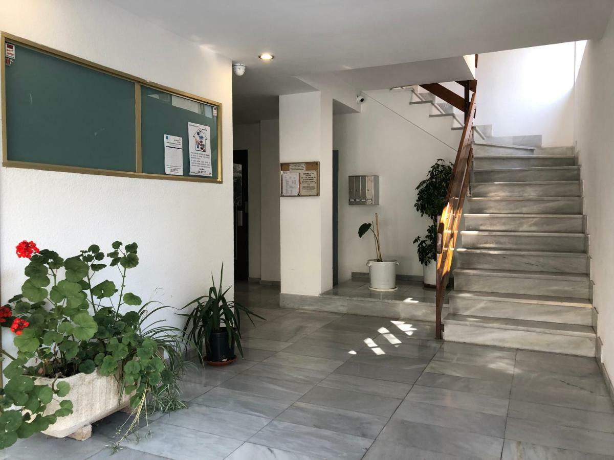 Apartamento Familiar Leomar 萨洛 外观 照片